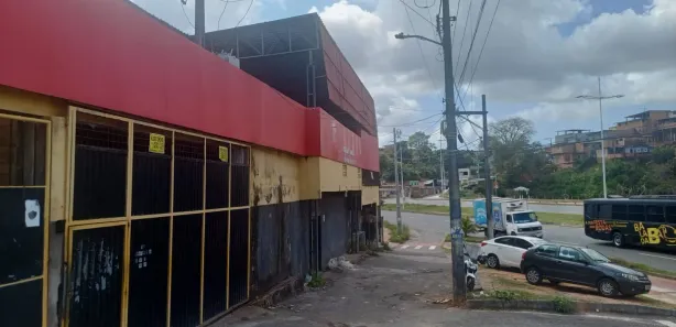 Prédio Comercial para venda ou aluguel, 900m² no Águas Claras, Salvador