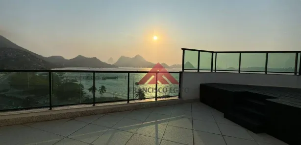 Cobertura com 4 Quartos para venda ou aluguel, 240m² no Charitas, Niterói
