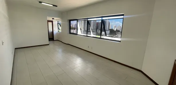 Sala Comercial à venda, 33m² no Brotas, Salvador