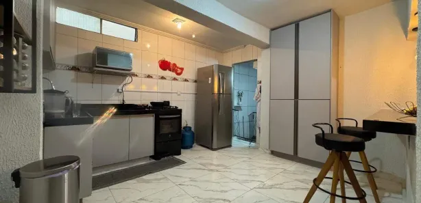 Casa com 5 Quartos para alugar, 200m² no Conjunto Habitacional Vale do Jatobá (Barreiro), Belo Horizonte