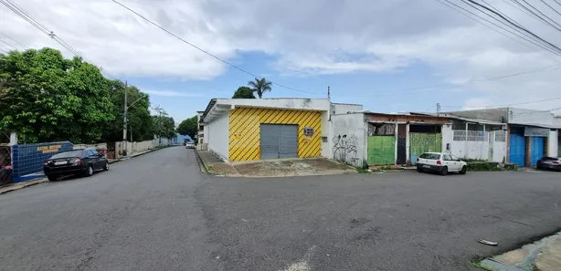 Galpão/Depósito/Armazém com 1 Quarto para alugar, 500m² no Santo Antônio, Manaus