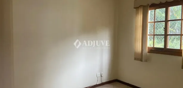 Apartamento com 2 Quartos para venda ou aluguel, 80m² no Nogueira, Petrópolis