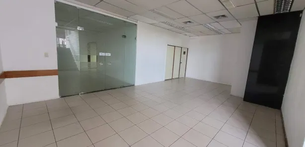 Sala Comercial para alugar, 930m² no Boa Vista, Recife