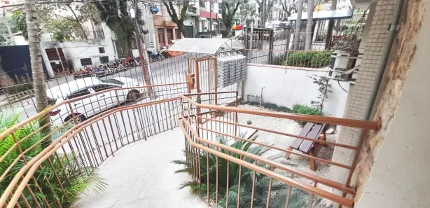 Kitnet para venda ou aluguel, 30m² no Bom Fim, Porto Alegre