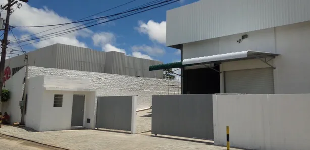 Galpão/Depósito/Armazém para alugar, 1800m² no Centro, Camaçari