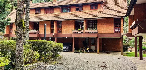 Casa com 3 Quartos à venda, 103m² no Ipê Amarelo, Gramado