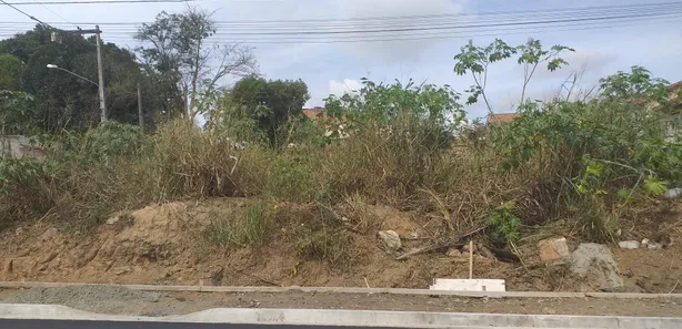 Lote/Terreno à venda, 665m² no Vista Alegre, São Gonçalo