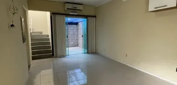 Casa de Condomínio com 3 Quartos para venda ou aluguel, 250m² no Flores, Manaus
