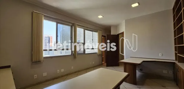 Sala Comercial à venda, 35m² no Lourdes, Belo Horizonte