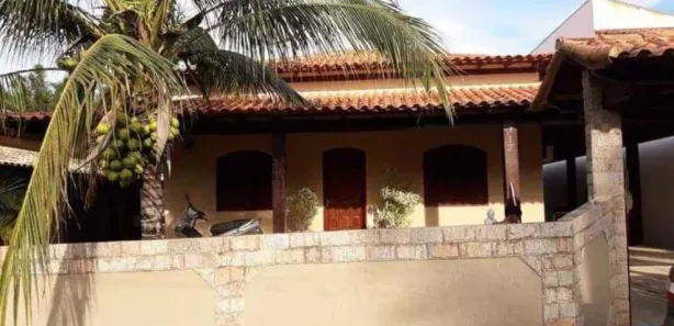Casa com 3 Quartos para alugar, 220m² no Ponte dos Leites, Araruama