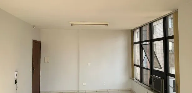 Sala Comercial à venda, 30m² no Lourdes, Belo Horizonte