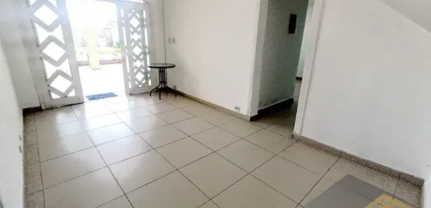 Sobrado com 5 Quartos à venda, 250m² no Vila Santa Rosa, Guarujá