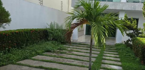 Casa de Condomínio com 4 Quartos para venda ou aluguel, 346m² no Flores, Manaus