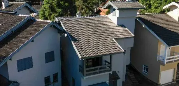 Casa de Condomínio com 3 Quartos à venda, 137m² no Planalto, Gramado