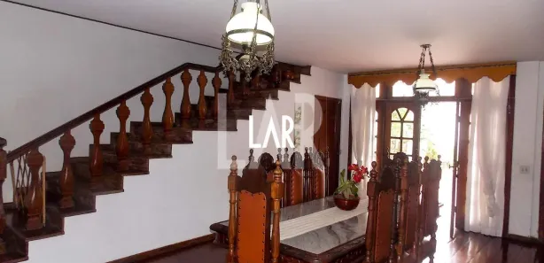 Casa com 6 Quartos à venda, 360m² no Cruzeiro, Belo Horizonte