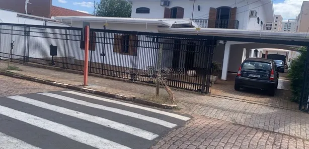 Sobrado com 4 Quartos à venda, 462m² no Centro, Araraquara