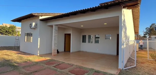 Casa de Condomínio com 3 Quartos para alugar, 200m² no Setor Habitacional Jardim Botânico, Brasília