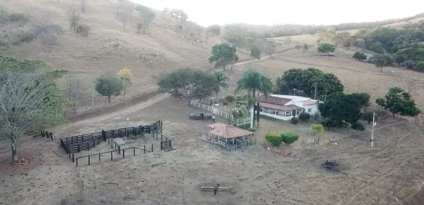 Fazenda/Sítio com 3 Quartos à venda, 5m² no Área Rural de Inhumas, Inhumas
