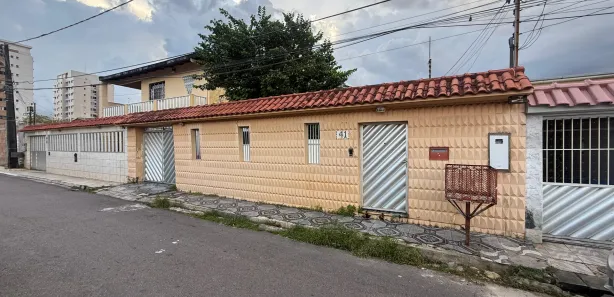 Casa com 3 Quartos à venda, 150m² no Dom Pedro I, Manaus