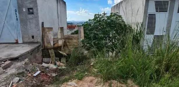 Lote/Terreno à venda, 150m² no Jardim Moraes, Itaquaquecetuba
