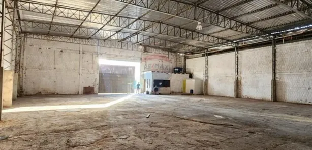 Galpão/Depósito/Armazém para alugar, 670m² no Quintas, Natal