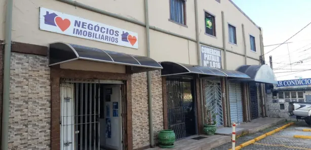 Imóvel Comercial com 3 Quartos para alugar, 100m² no Itapuã, Salvador