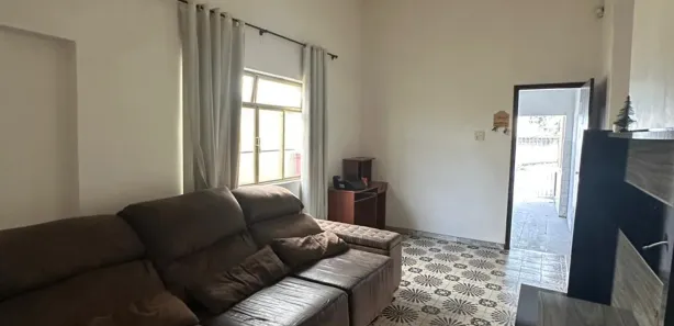 Casa com 3 Quartos para alugar, 250m² no Angola, Betim
