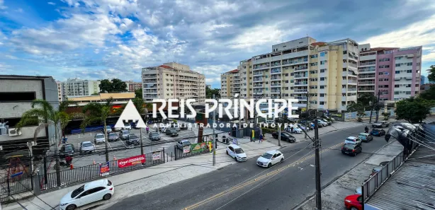 Ponto Comercial para alugar, 212m² no Taquara, Rio de Janeiro
