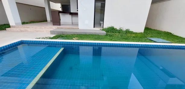 Casa de Condomínio com 4 Quartos à venda, 389m² no Jardins Valência, Goiânia