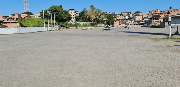 Lote/Terreno para alugar, 17000m² no Águas Claras, Salvador