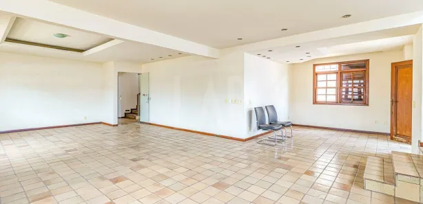 Imóvel Comercial com 8 Quartos para alugar, 640m² no Santa Tereza, Belo Horizonte