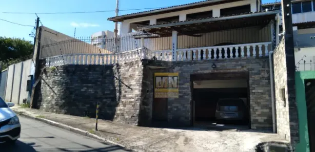 Casa com 5 Quartos à venda, 390m² no Brotas, Salvador