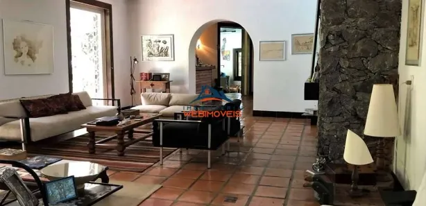 Sobrado com 3 Quartos para venda ou aluguel, 698m² no Chácara São João, Carapicuíba