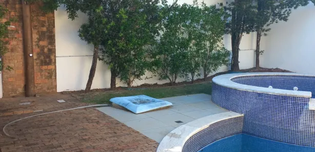 Sobrado com 4 Quartos para venda ou aluguel, 404m² no Vila de Abrantes (Abrantes), Camaçari