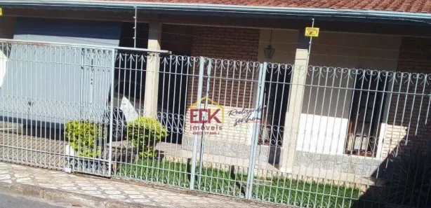 Casa com 3 Quartos à venda, 180m² no Parque São Jorge, Taubaté