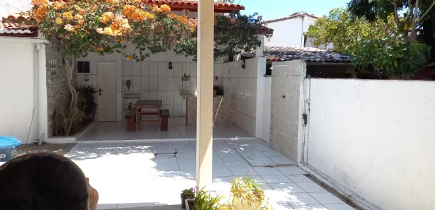 Sobrado com 5 Quartos à venda, 260m² no Lagoa Nova, Natal