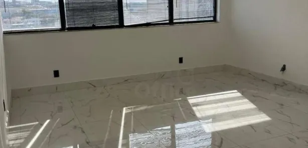 Sala Comercial para alugar, 35m² no Centro, Anápolis