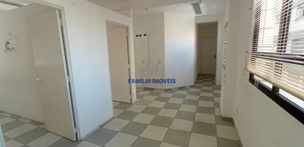 Sala Comercial para alugar, 44m² no Gonzaga, Santos
