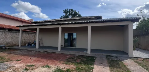 Casa de Condomínio com 3 Quartos para alugar, 140m² no Setor Habitacional Jardim Botânico, Brasília