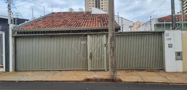 Casa com 3 Quartos à venda, 257m² no Centro, Araraquara