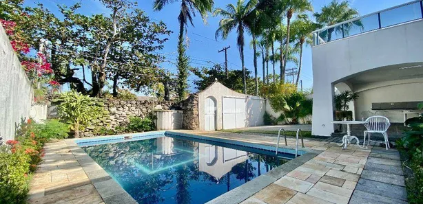 Casa com 6 Quartos para venda ou aluguel, 248m² no Balneário Praia do Pernambuco, Guarujá