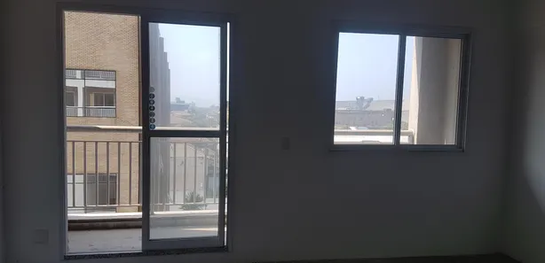 Sala Comercial à venda, 42m² no Vila Mathias, Santos