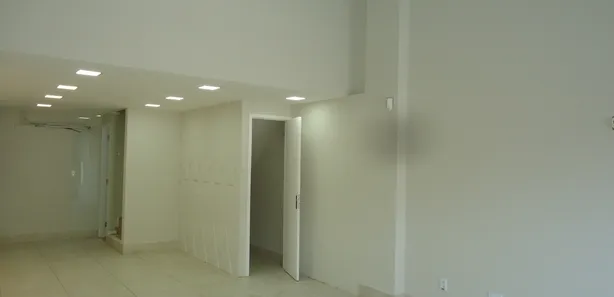 Ponto Comercial para alugar, 70m² no Recreio dos Bandeirantes, Rio de Janeiro