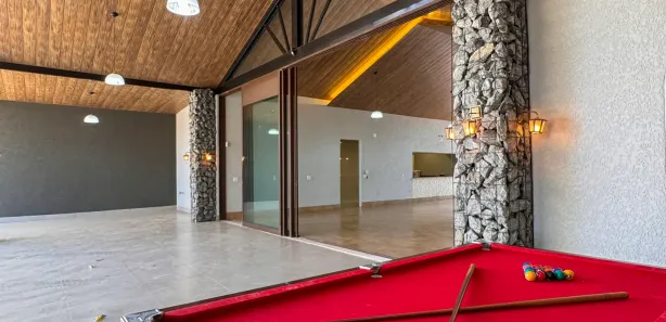 Fazenda/Sítio com 4 Quartos à venda, 360m² no , Abadia de Goiás
