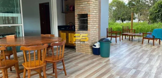Casa de Condomínio com 3 Quartos para alugar, 160m² no , Bananeiras