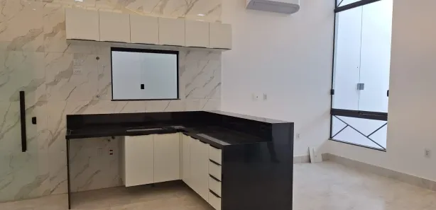 Casa com 3 Quartos para alugar, 110m² no Parque 10 de Novembro, Manaus