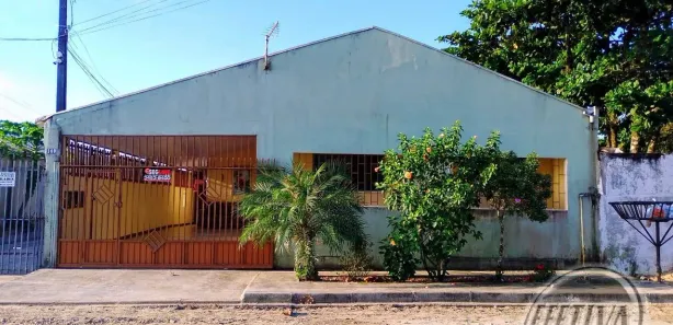Casa com 3 Quartos à venda, 200m² no BALNEARIO COSTA AZUL, Matinhos