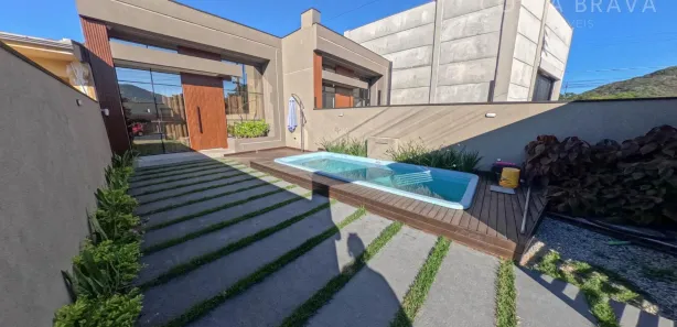 Casa com 3 Quartos à venda, 82m² no Bom Retiro, Matinhos