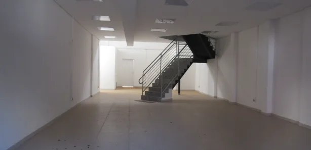 Prédio Comercial para venda ou aluguel, 1340m² no Cruzeiro, Belo Horizonte