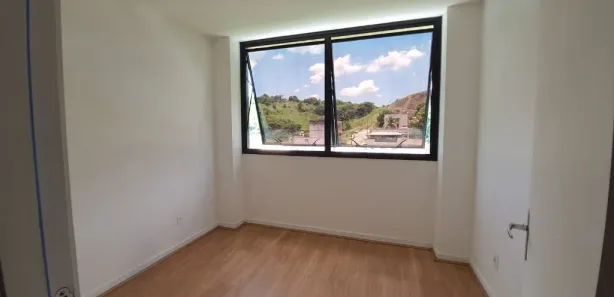 Sala Comercial à venda, 26m² no Centro, São Gonçalo